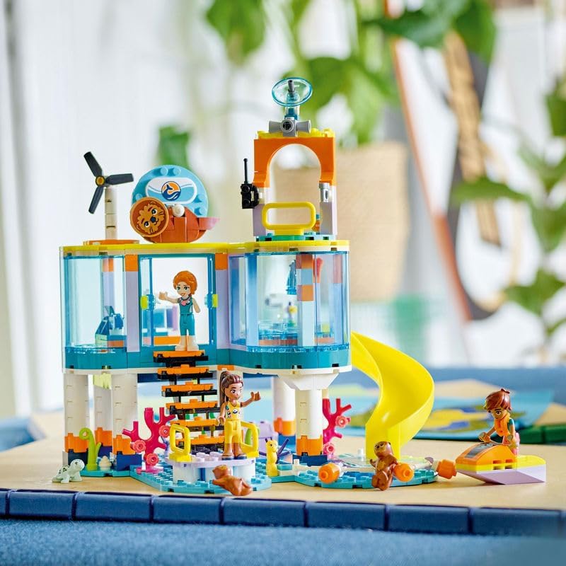 LEGO Friends Seerettungszentrum Tierarzt-Spielzeug für Kinder mit Otter-, Seepferdchen- und Schildkr