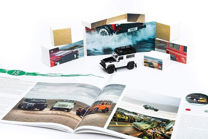 FRANZIS 67155 - Land Rover Defender Adventskalender, Metall Modellbausatz im Massstab 1:43, inkl. So
