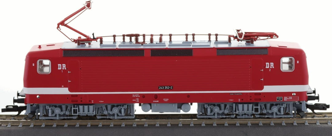 Tillig 04348 TT E-Lok BR 243, DR, Ep. IV