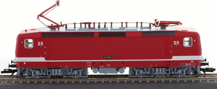 Tillig 04348 TT E-Lok BR 243, DR, Ep. IV