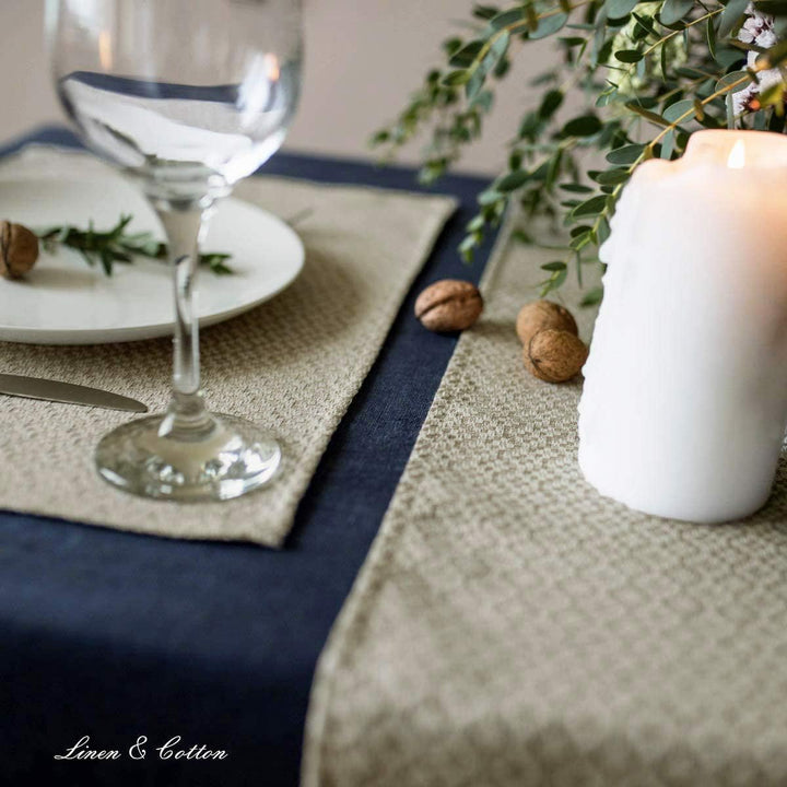Linen &amp; Cotton Hübscher Dekorativer Tischläufer Stoff Tischband Tischwäsche Decorus - 44% Leinen, 56