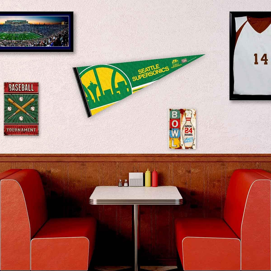 WinCraft Seattle Supersonics Throwback Retro Vintage Pennant Flag