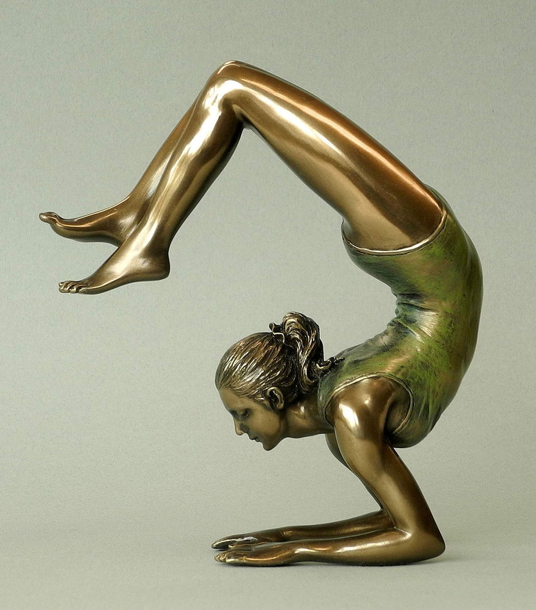 Body Talk Yoga Skulptur – Vrischikasana – Harz, 14 cm – # 76115