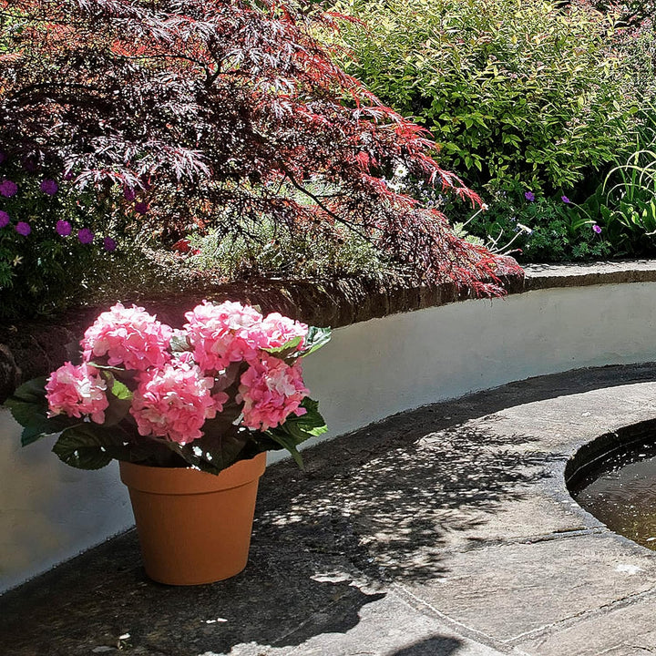 GreenBrokers Künstliche Hortensien in terrakottafarbenem Topf, 50 cm, Rosa Rose, Rose