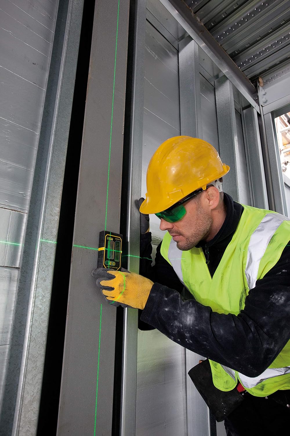 Stanley Empfaenger LD200-G für Linienlaser (50 m, 1 Stück) FMHT1-74267