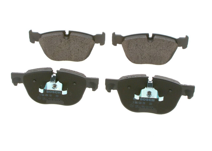 Bosch BP1109 Bremsbeläge - Vorderachse - ECE-R90 Zertifizierung - vier Bremsbeläge pro Set
