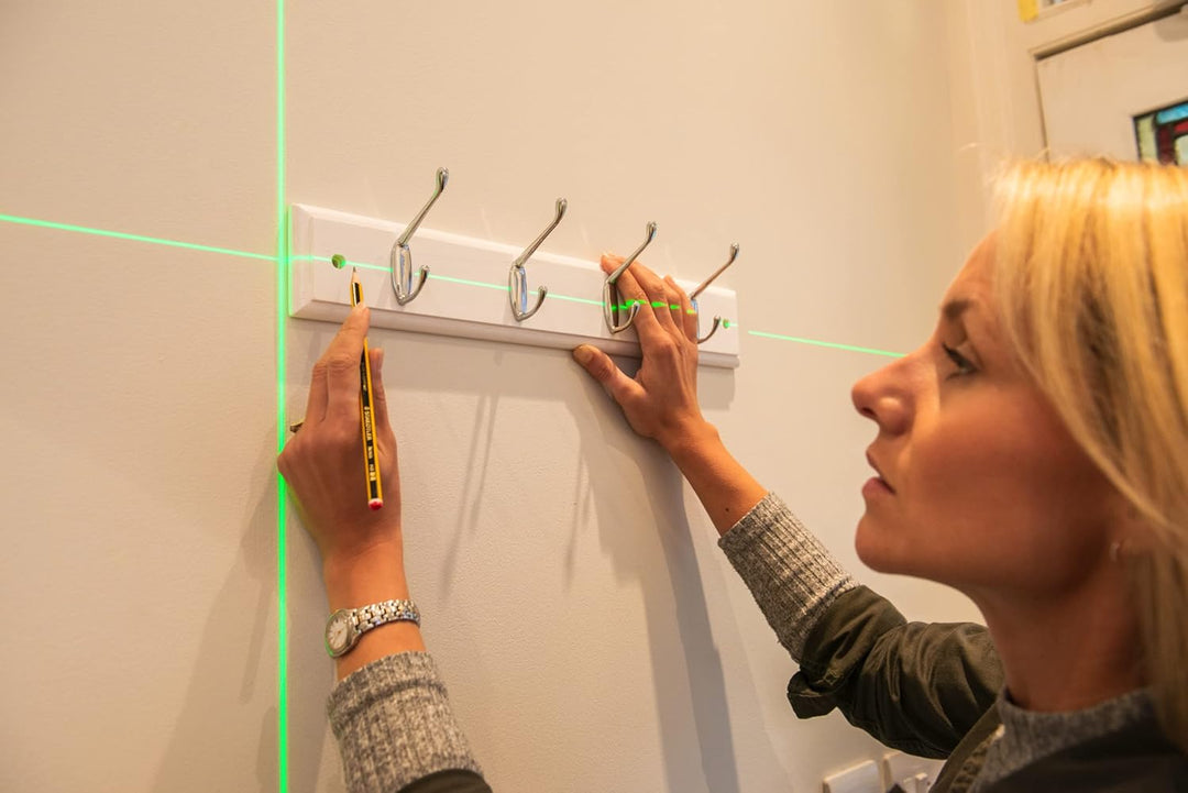 RYOBI batteriebetriebener Kreuzlinienlaser RBCLLG1, horizontale und vertikale Laserlinie bis max. 15