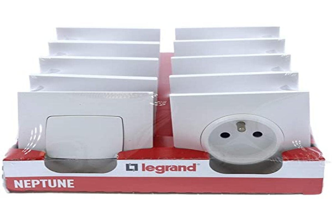 Legrand leg200251-2 Schalter oder Wechselschalter + 8 Steckdosen, 3680 W, 230 V, weiss