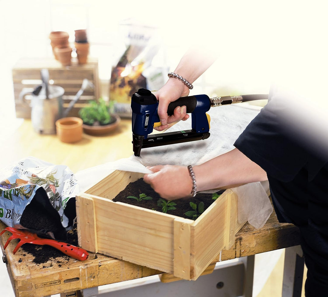 Rapid Drucklufttacker PS111, Druckluft Tacker für Holz und Folien, Leicht, Kompakt und Handlich, für