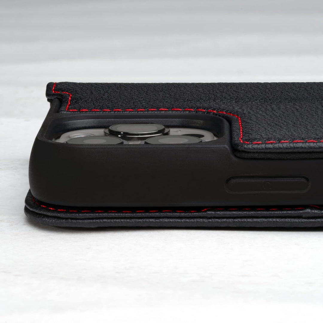 TORRO Hülle kompatibel mit iPhone 14 Pro Max - Echt Lederhülle mit Kartenfächern, Standfunktion und