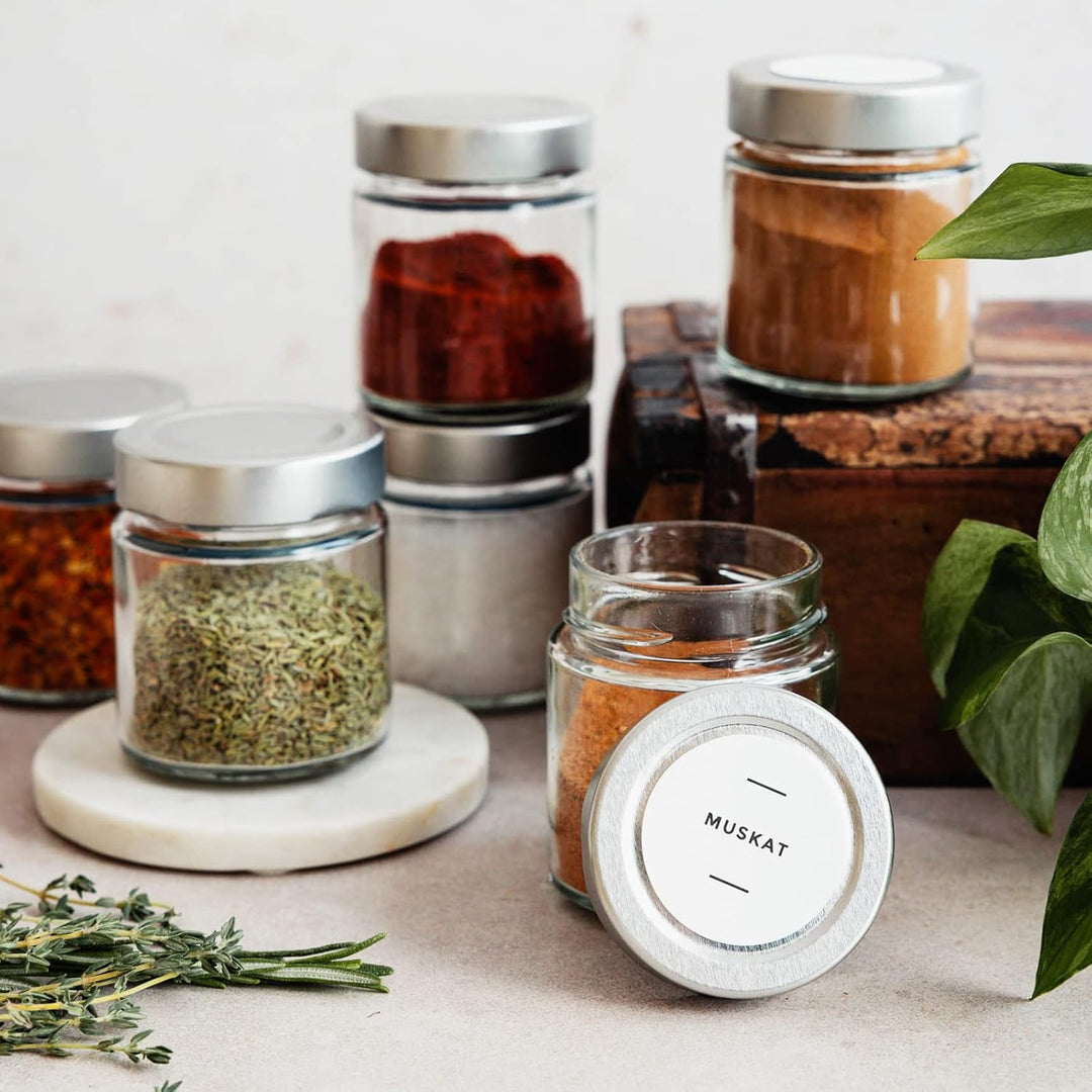 PUREGANIC® Gewürzgläser Set 12x 150 ml kleine Schraubgläser mit Deckel & Etiketten selbstklebend/Gew