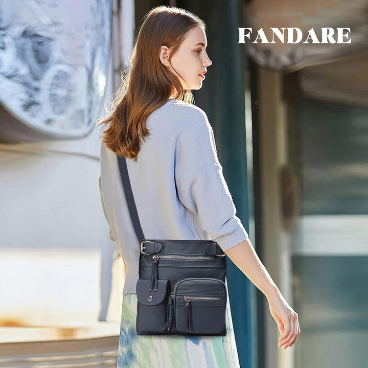 FANDARE Leichte Schultertasche Umhängetaschen Damen Schulranzen Handtaschen Klein Frauen PU Leder Wa