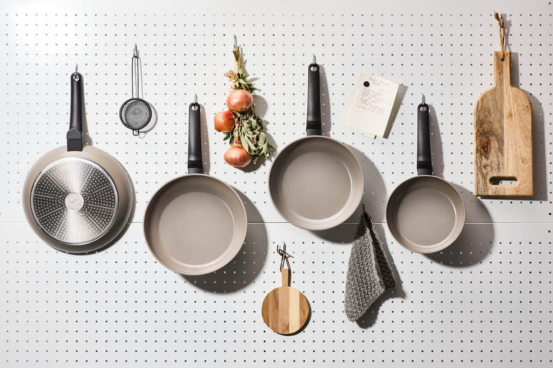 Fissler Ceratal Evo Classic Pfannen-Set 2-teilig (Ø 24 cm + Ø 28 cm, Warmgrau) – Keramikpfannen herg