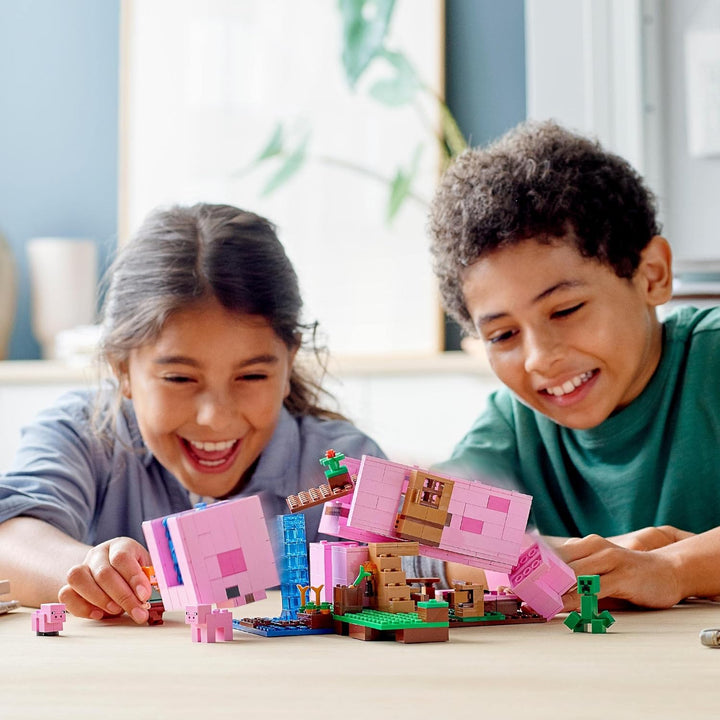 LEGO 21170 Minecraft Das Schweinehaus Bauset mit Figuren: Alex, Creeper und 2 Schweinefiguren, Tier-