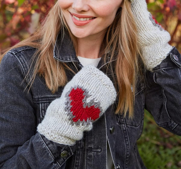 Pachamama Damen-Handwärmer, Wolle, Fleece-gefüttert, handgestrickt, rotes Herzmuster, Haferflocken,
