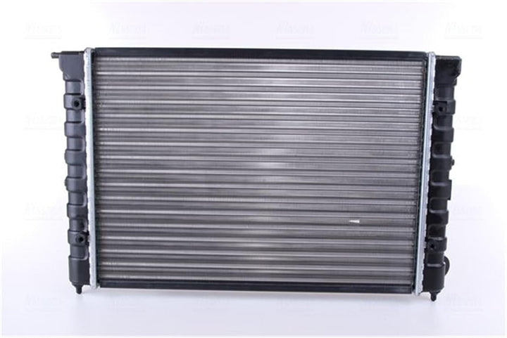 Nissens 651811 Kühler, Motorkühlung