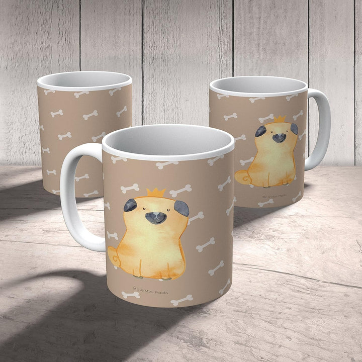 Mr. & Mrs. Panda Plastikbecher Mops Krone - Geschenk, Kunststoffbecher, Camping Tasse, König, Kinder