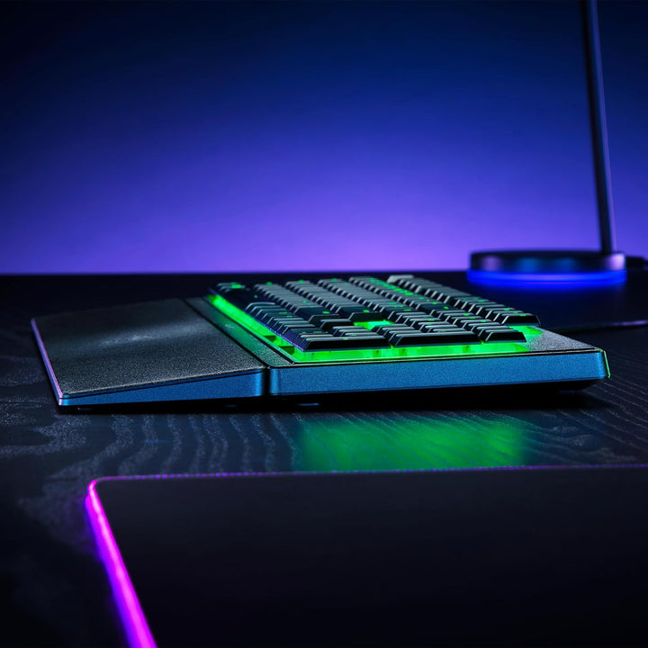 Razer Ornata V3 X - Flache Membran-Tastatur mit Chroma RGB (Lautlose Membran-Switches, Ergonomische