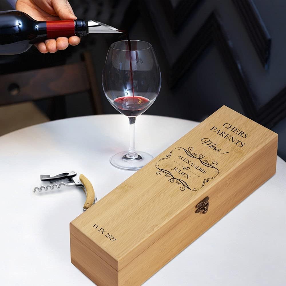 Maverton Weinbox für 0,7L Weinflasche - Wein Holzbox personalisiert + 4er Weinzubehör - Weinset Wein