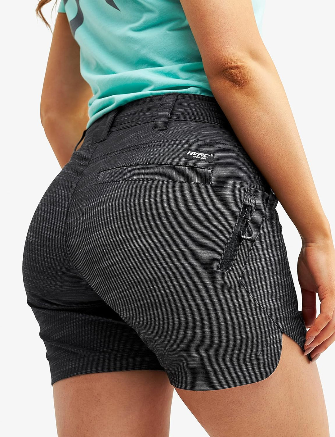 RevolutionRace Damen Hike &amp; Dive Shorts, Hybrid Wandershorts und Badeshorts für alle Outdoor-Aktivit