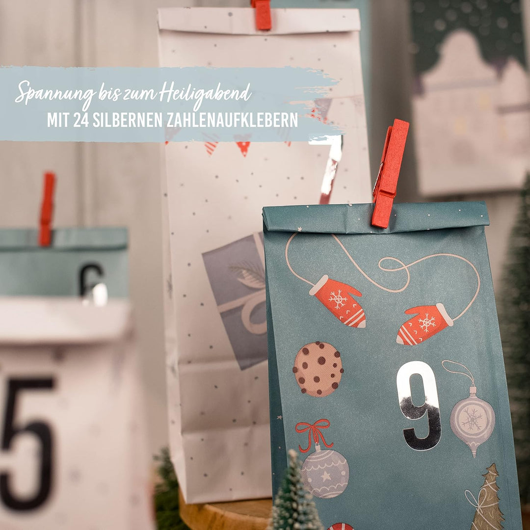 Papierdrachen Adventskalender 2025 zum Befüllen - 24 Papiertüten in Blau mit Zahlenaufklebern & Klam