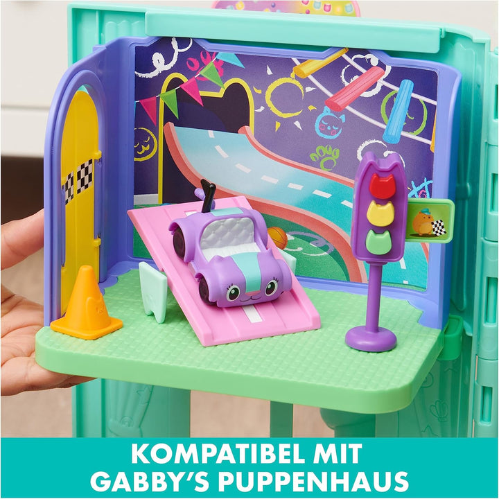 Gabby‘s Dollhouse Deluxe Raum, Purr-ific Play Room, Spielzimmer mit Carlita Spielzeugauto, 2 Möbelst
