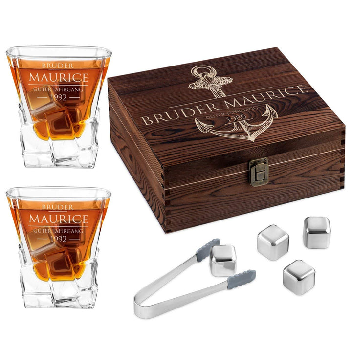 Maverton Whisky Steine Set - in Holzbox mit Gravur - 8 Eiswürfel + 2 Whisky Gläser + Zange + Samtbeu