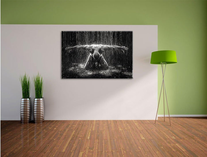 Pixxprint Bodybuilder im Regen Kunst Kohle Effekt, Format: 100x70 auf Leinwand, 100x70