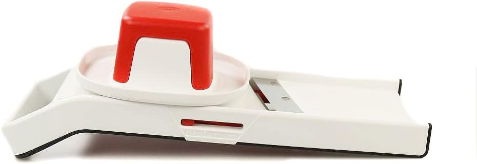 Tupperware Küchenstar 17576 Gemüsehobel für Junior-Koch, Reibe weiss und rot