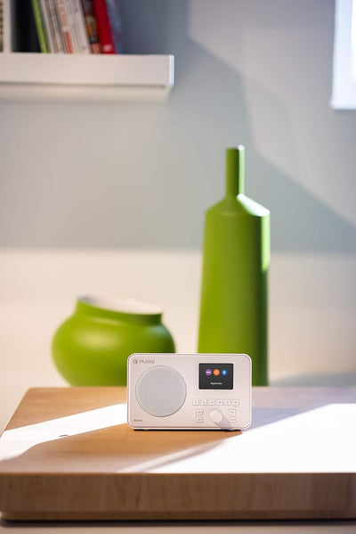 Pure Elan One tragbares DAB+ Radio mit Bluetooth 5.0 (DAB/DAB+ und UKW Radio, 2,4" TFT Display, 20 S