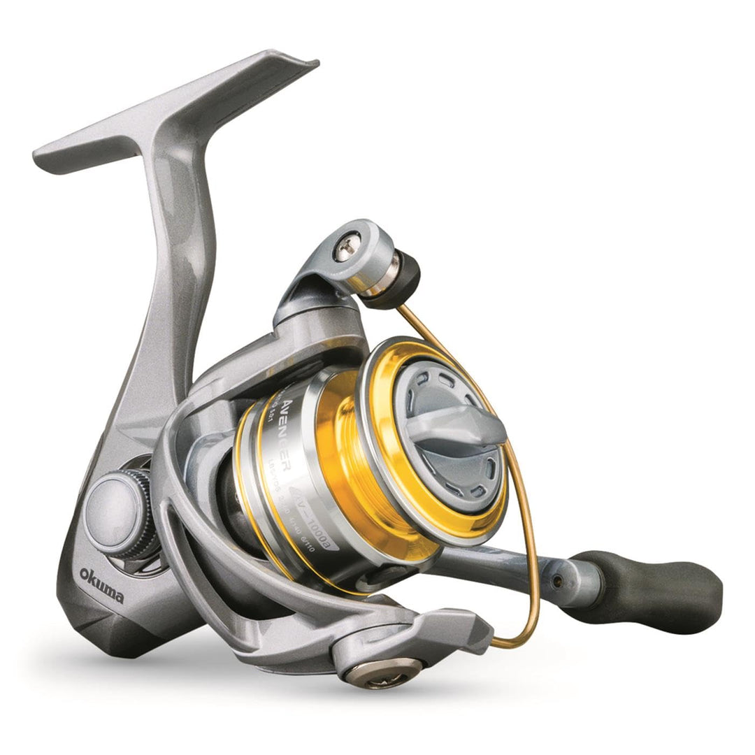 Okuma Avenger Graphit Body 7 Kugellager Süsswasser-Spinnrolle Av-1000a: 59 Meter (65 yds) - 2,72 kg