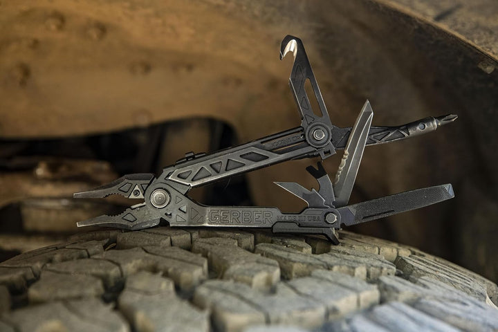 Gerber Multi-Tool mit Gürtel-Clip, Center-Drive Rescue, Mit Gurtschneider, 14 Funktionen und Nylon-S
