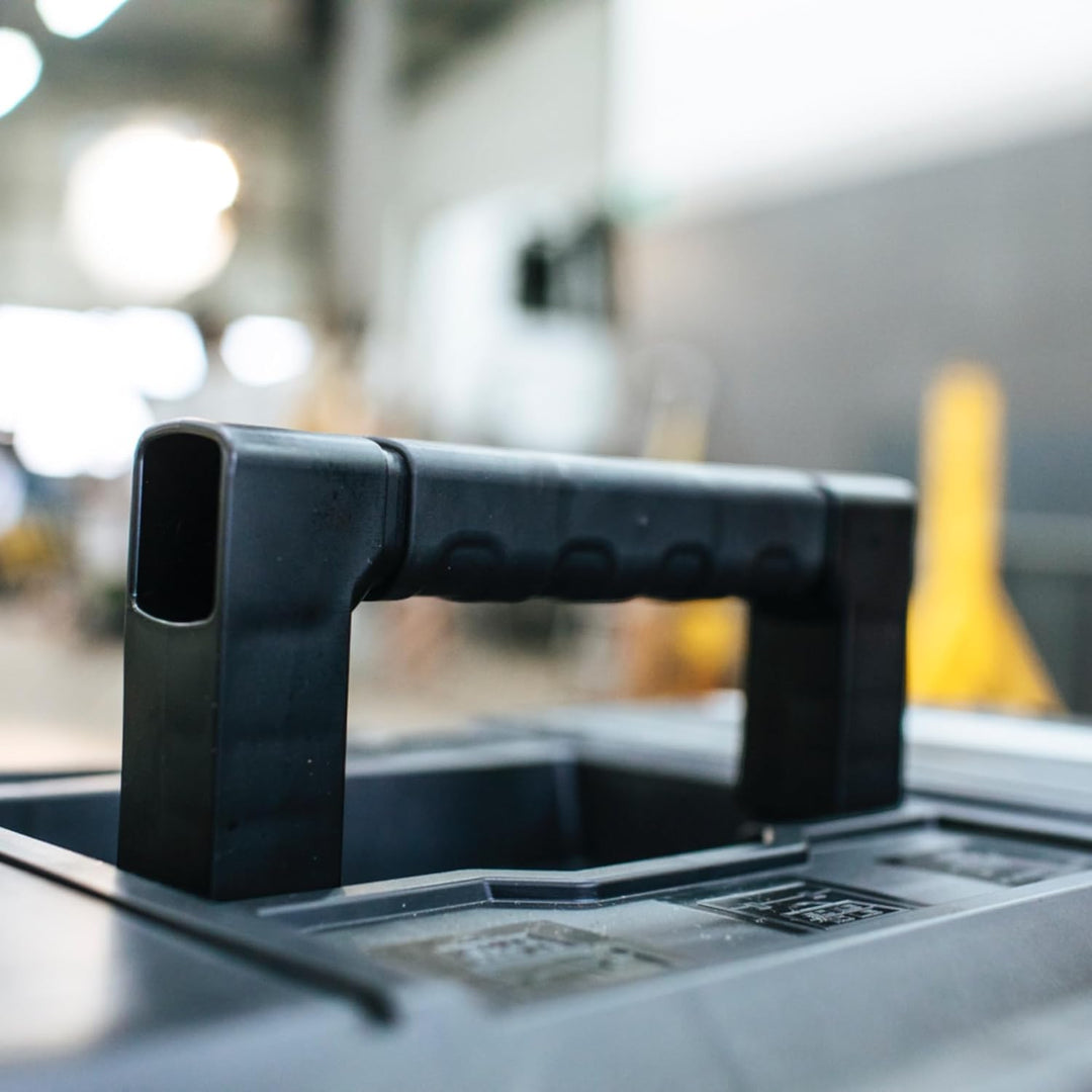 Qbrick Werkzeugkasten TOOLBOX PRO - 450 x 335 x 240 mm - Werkzeugkoffer mit Werkzeugträger, Werkzeug