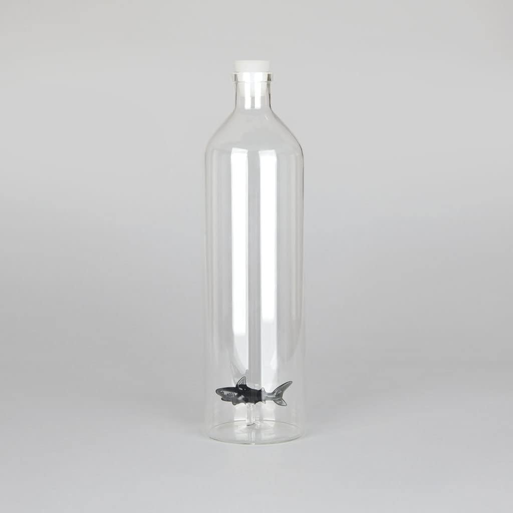 balvi Flasche Atlantis Shark Farbe Grau Glasflasche mit Haifigur im Innern Borosilikatglas 30 x 8,5