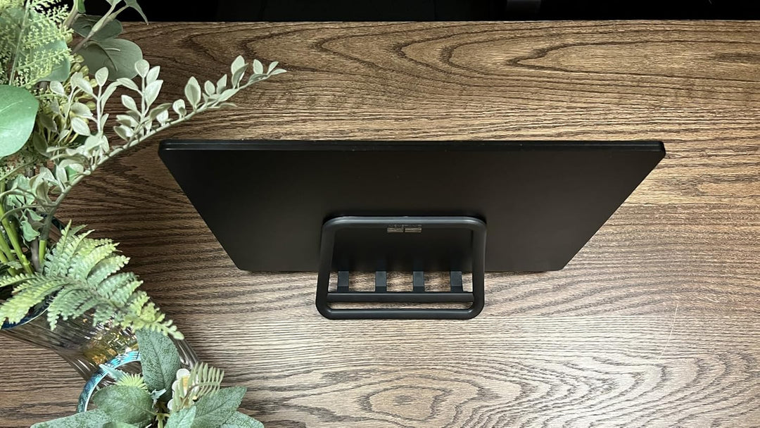 NEXSTAND K11 Vertikaler Laptopständer - Verstellbarer platzsparender Desktop-Organizer für Laptops,