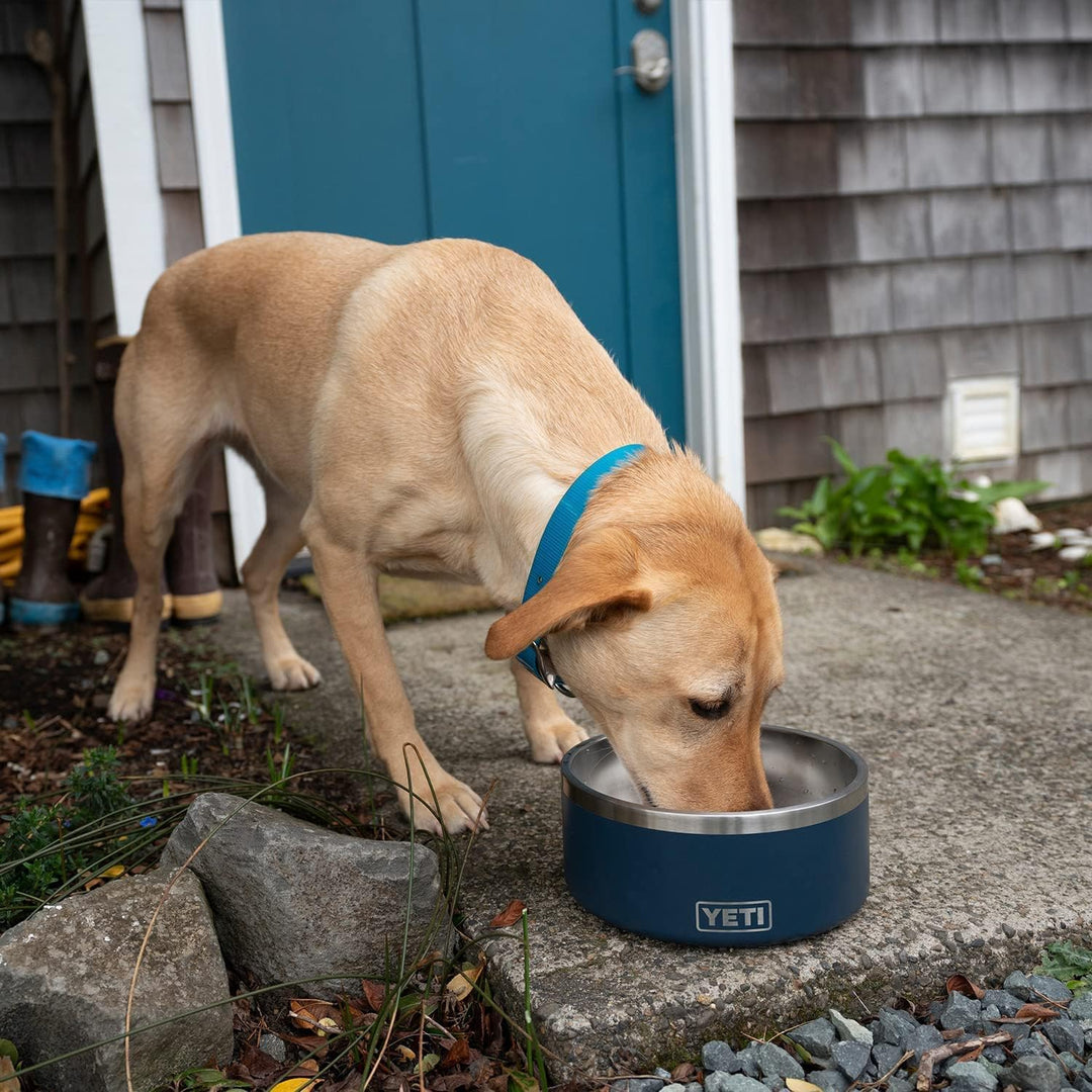 YETI Boomer 8 Dog Bowl Navy Navy ONE SIZE