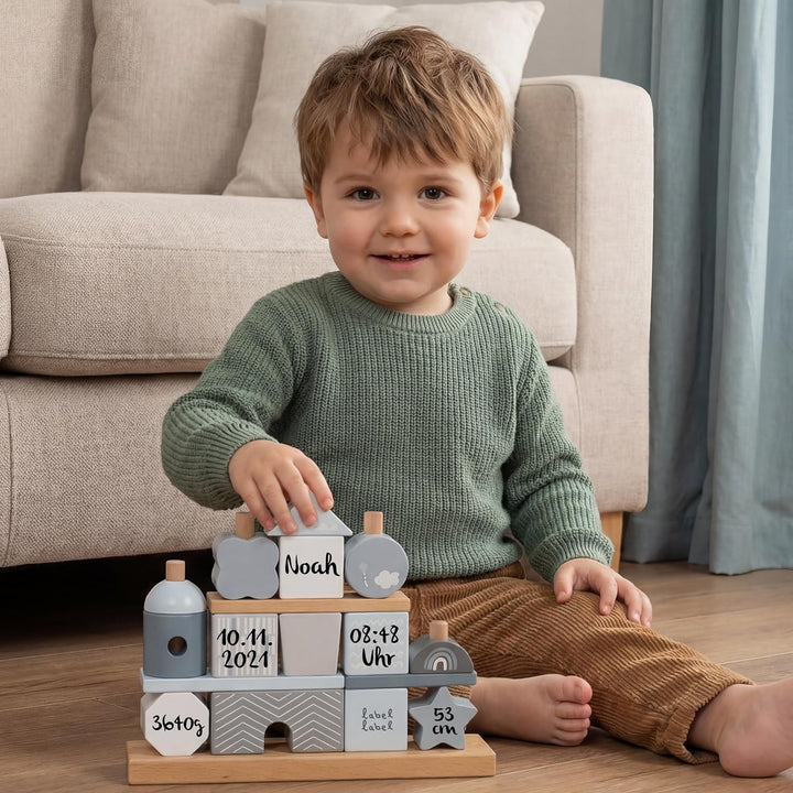Personalisiertes Holz Steckspiel Haus Blau – Baby Geschenk zur Geburt Junge – mit Name & Geburtsdate
