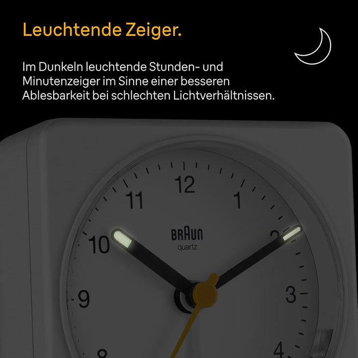Braun Klassischer analoger Wecker mit Schlummerfunktion und Licht, ruhiges Quarzuhrwerk, Crescendo-A