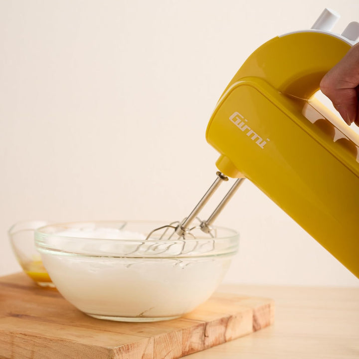 Girmi SB02 Elektrischer Handmixer, 170 W, Edelstahl-Rührbesen für Sahne und Eiweiss, Turbo-Funktion,