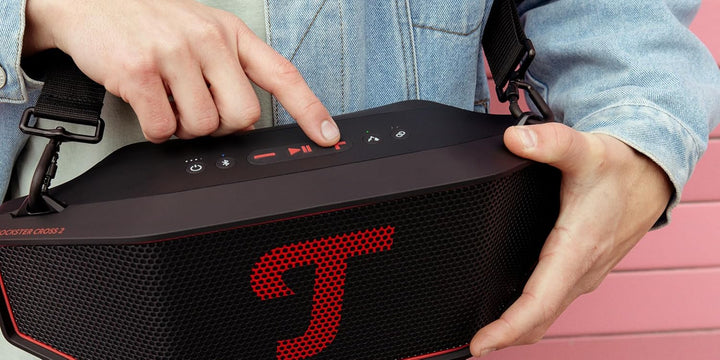 Teufel ROCKSTER Cross 2 Tragbarer Bluetooth Lautsprecher für drinnen und draussen, mit Langer Akkula