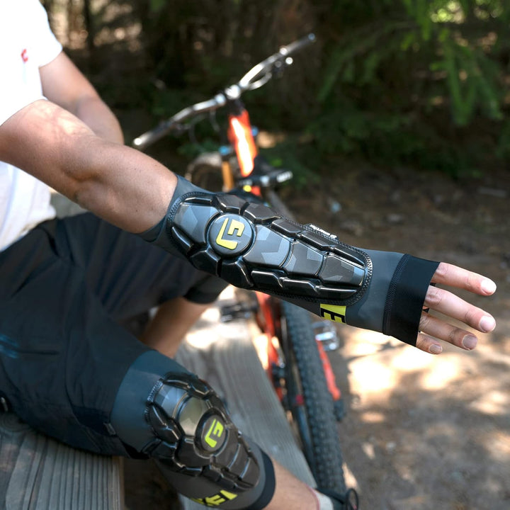 G-Form Pro-X3 Ellbogenschützer - Dirt Bike & Mountain Bike Ellbogenpolster - Fahrradzubehör S Schwar