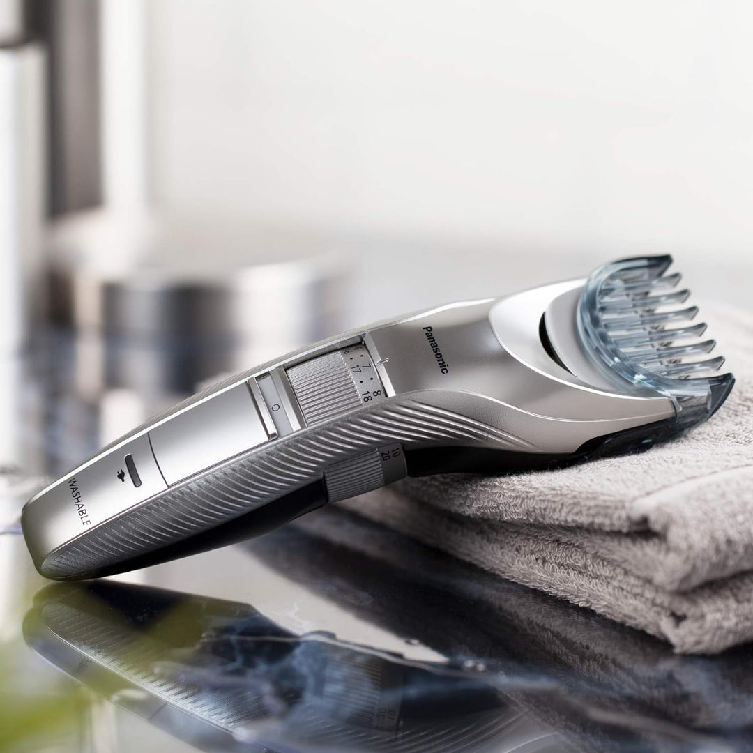 Panasonic Bart-/Haarschneider ER-GC71 mit 39 Längeneinstellungen, Bart-Trimmer für Herren, Styling &