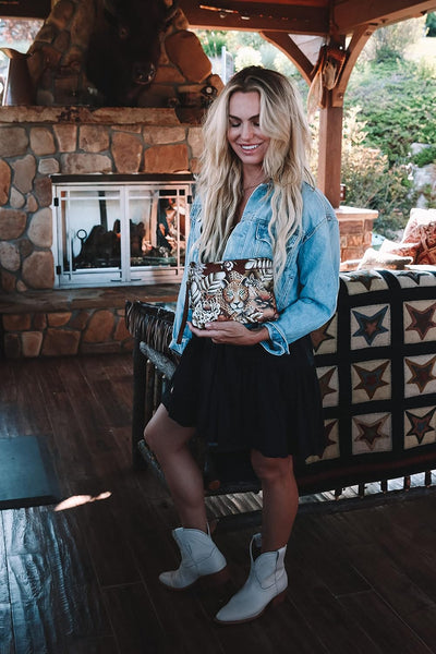 Anuschka Handbemalte 3-in-1 Clutch aus echtem Leder Cleopatra's Leopard Tan, Cleopatra's Leopard Tan