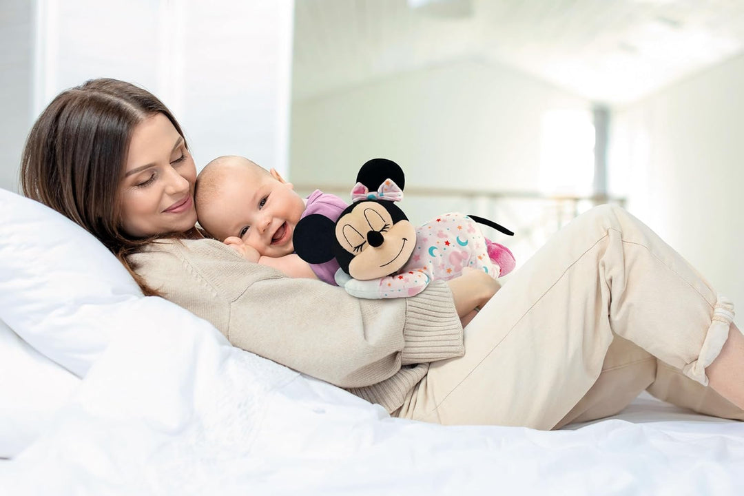 Clementoni Disney Baby Minnie Plüschfigur - Schlafende Baby Minnie mit Licht und Sound, Super-weiche