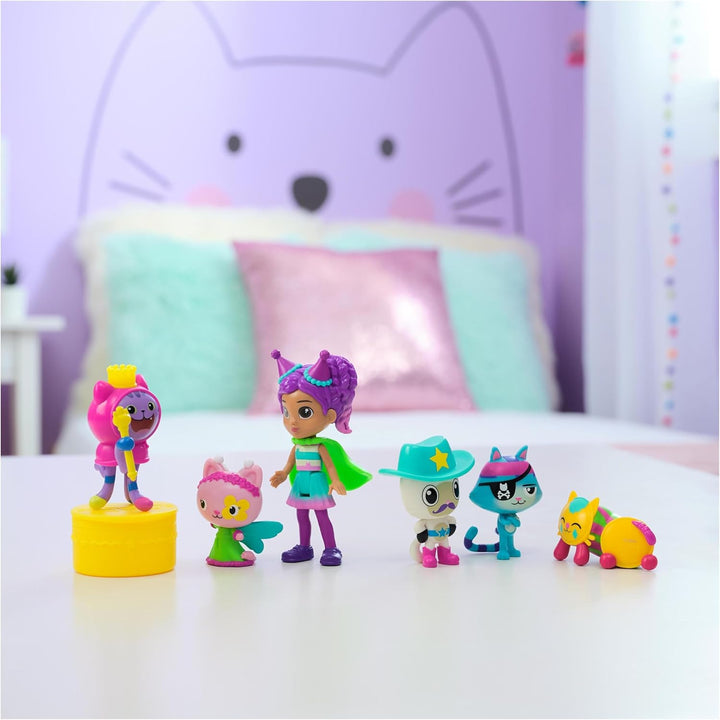 DREAMWORKS GABBY'S DOLLHOUSE - Party-Figuren Geschenkset, Party Gabby mit 6 Katzen-Figuren im festli