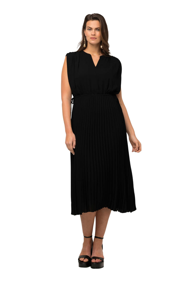 Ulla Popken Damen Plissiertes Chiffonkleid Kleid 44 Schwarz, 44 Schwarz