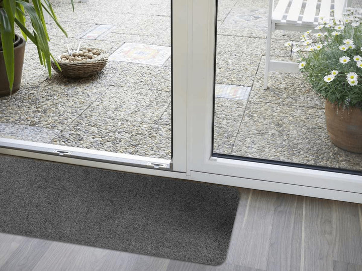 Salonloewe Fussmatte waschbar Schuhparkplatz Anthrazit 30 x 100 cm Eingangs-Matte Läufer schmal unif