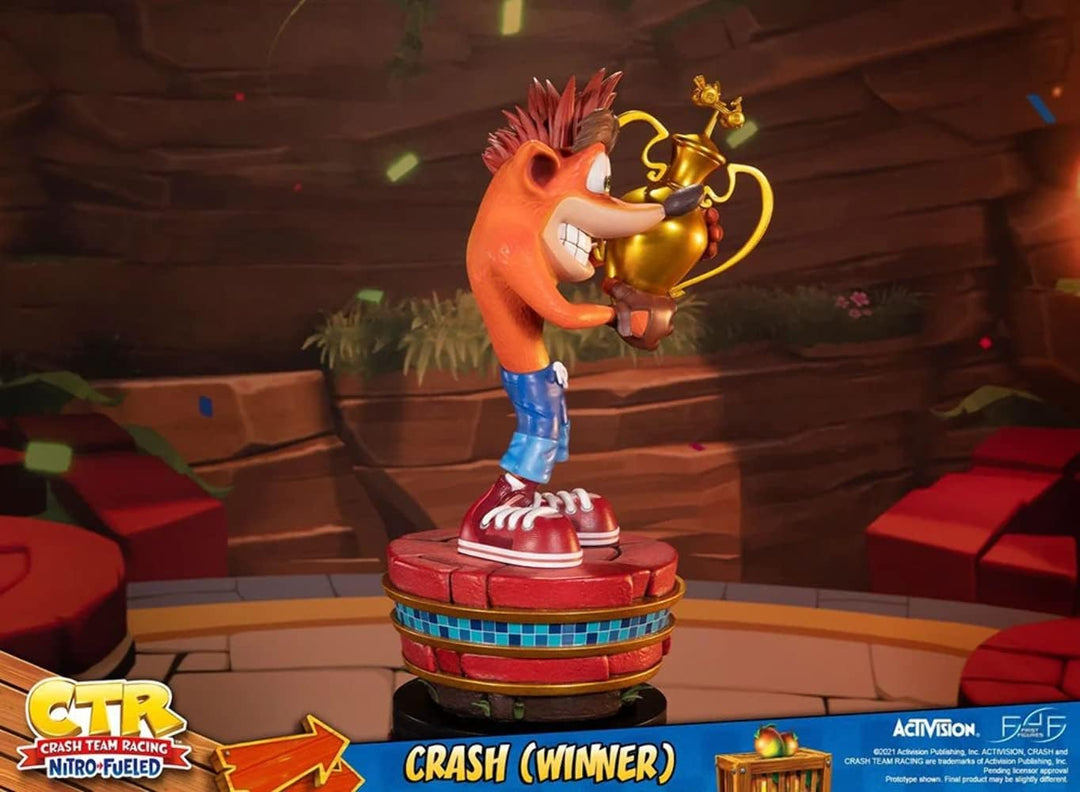 FIRST4FIGURES Crash Bandicoot - Crash Team Racing Crash Winner - Statuette 46cm