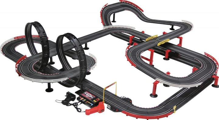 BSD Gigant Spielzeug Rennbahn Riesenrennbahn, Länge 14 Meter (1420cm), Massstab 1:43, Geschwindigkei