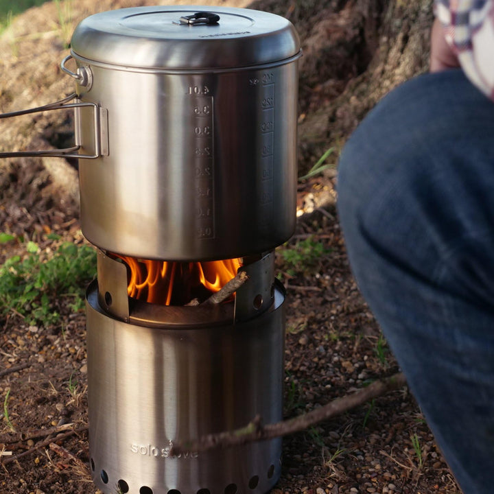 Solo Stove Camping Kochtopf 4000 ml | Inkl. Tragetasche, Markierungen für oz und ml, Ausgiesser und